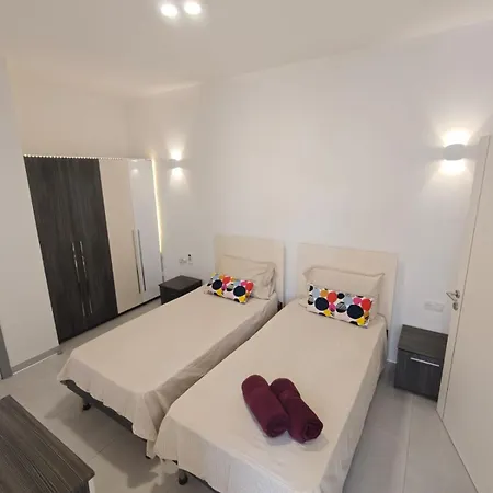 Homestay Ensuite Twin With Laundry In