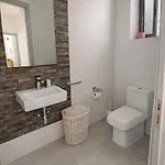 Relaxing Twin With Private Bathroom In Peaceful Near St Julians *
