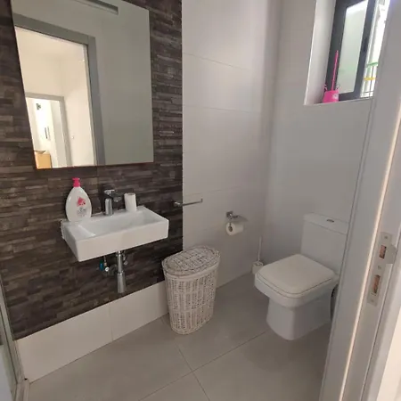 Ubytování v soukromí Ensuite Twin With Laundry In Pembroke