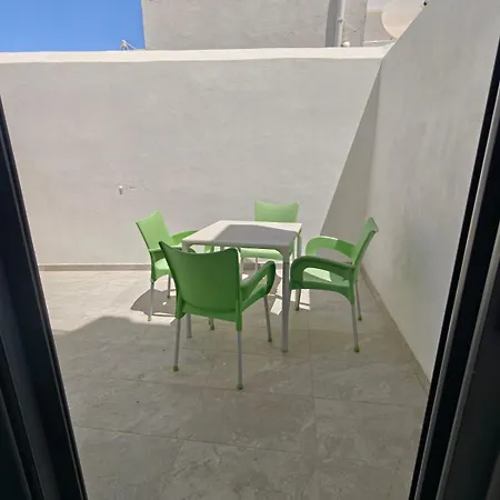 Ensuite Twin With Laundry In * Pembroke