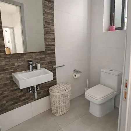 Relaxing Twin With Private Bathroom In Peaceful Near St Julians *